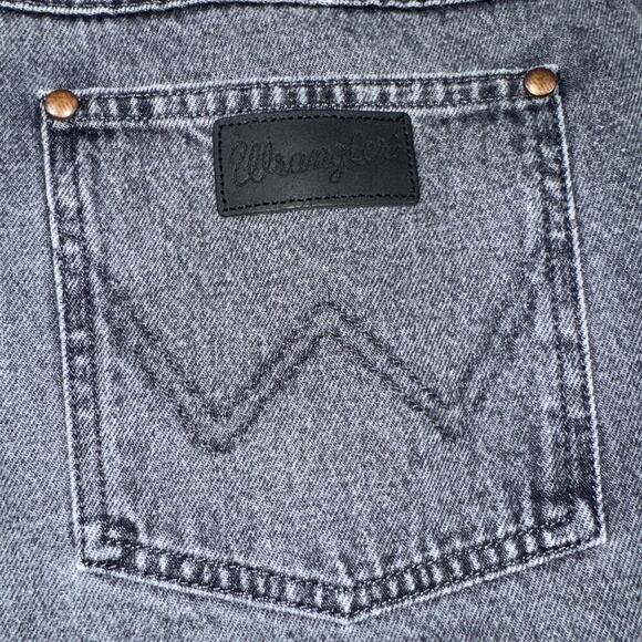 Wrangler WANDERER 622 HIGH RISE FLARE W Patch Black Distressed Jeans Women 32x34 - Picture 10 of 13